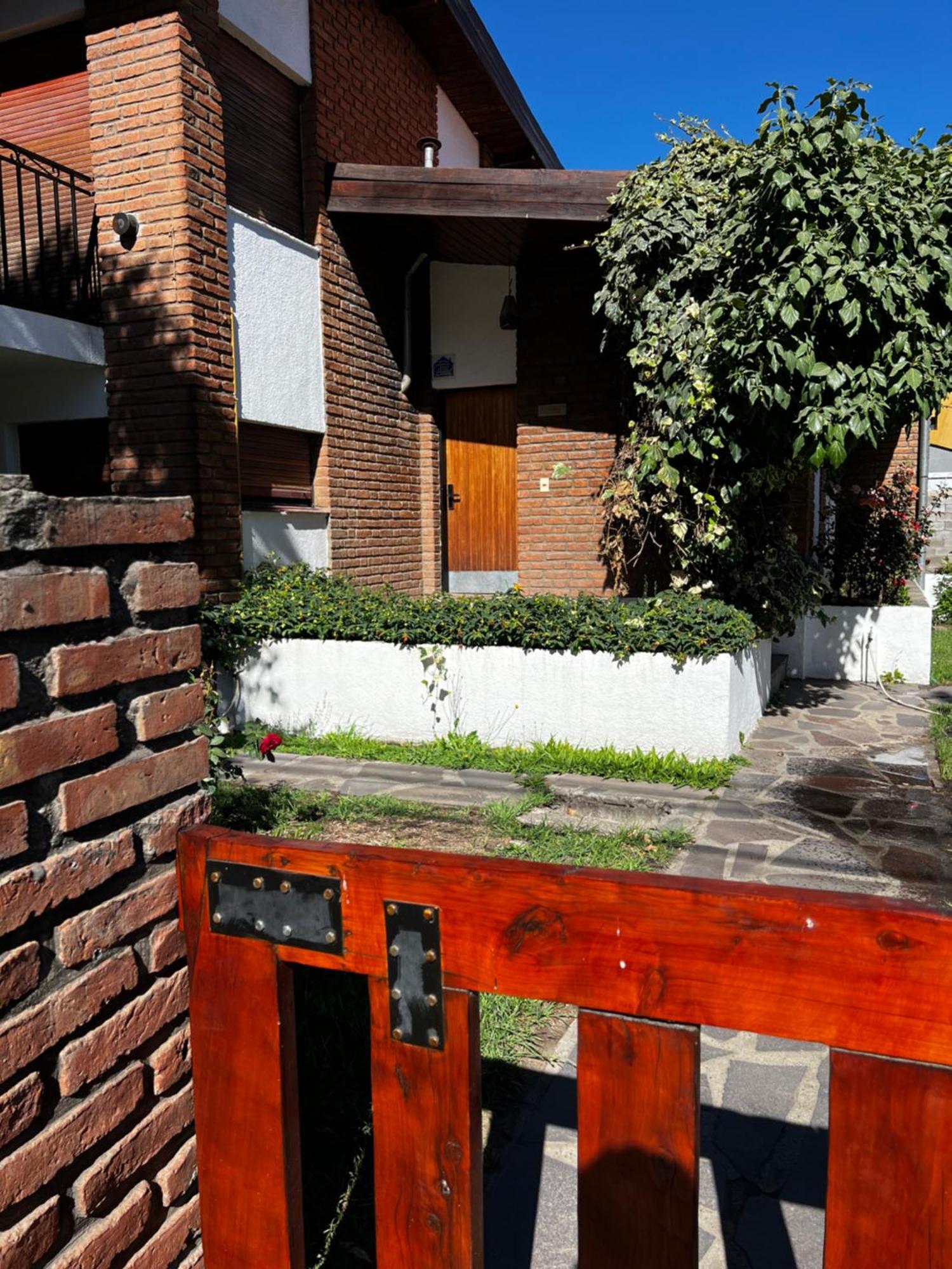 Travesia Sur Hostel El Bolsón Extérieur photo